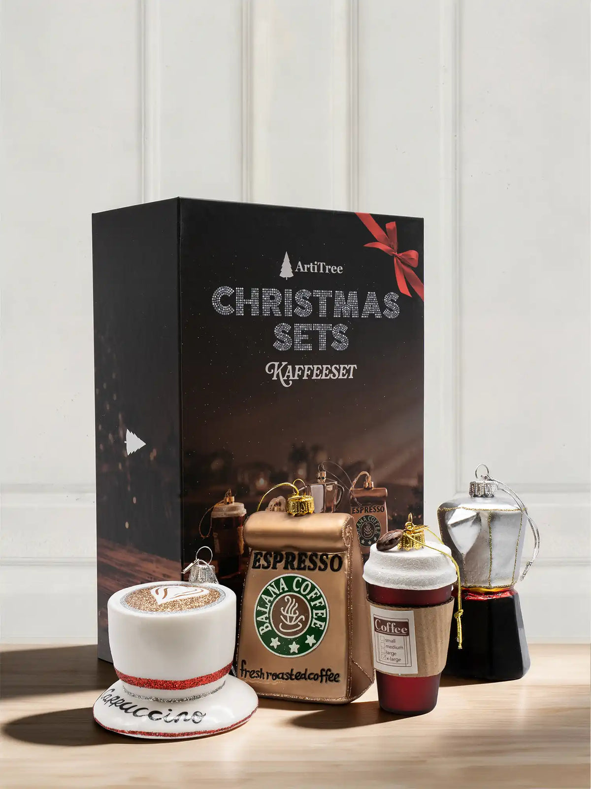 ArtiTree Glasfigurenset Kaffeeset – Vier Glasfiguren (Espressokocher, Kaffeepackung, roter Coffee-to-go-Becher, Cappuccinotasse)
