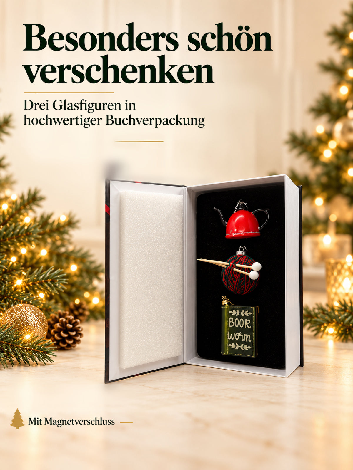 ArtiTree Glasfigurenset Cozy Moments – Geöffnete Buchverpackung mit Magnetverschluss und drei Glasfiguren, Aufschrift „Besonders schön verschenken – 3 Glasfiguren in hochwertiger Buchverpackung"