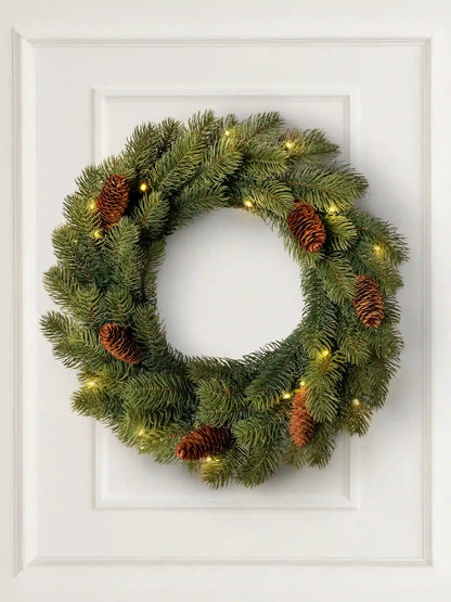 Ghirlanda natalizia artificiale da 60 cm con pigne e illuminazione a LED di ArtiTree